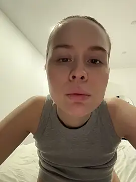 Nicole Loving online show from December 2025 09:54:01 PM