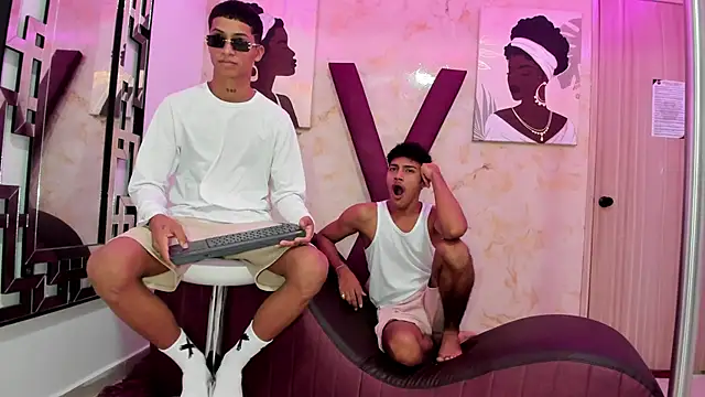 Snapshot of DIAMOND_BLACKS chatting on December 2025 07:36:02 AM DIAMOND BLACKS online show from December 2025 07:36:02 AM