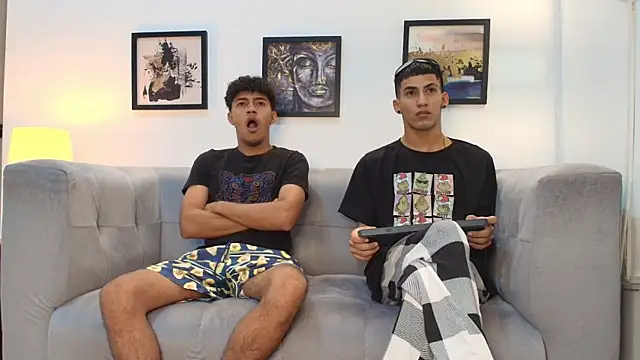 Snapshot of DIAMOND_BLACKS chatting on January 2026 07:13:01 AM DIAMOND BLACKS online show from January 2026 07:13:01 AM