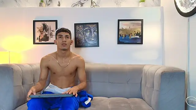 DIAMOND BLACKS online show from February 2026 07:23:02 AM