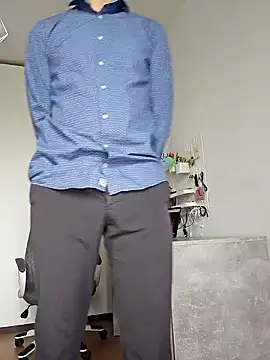 Lovebackground online show from September 2025 07:35:02 AM