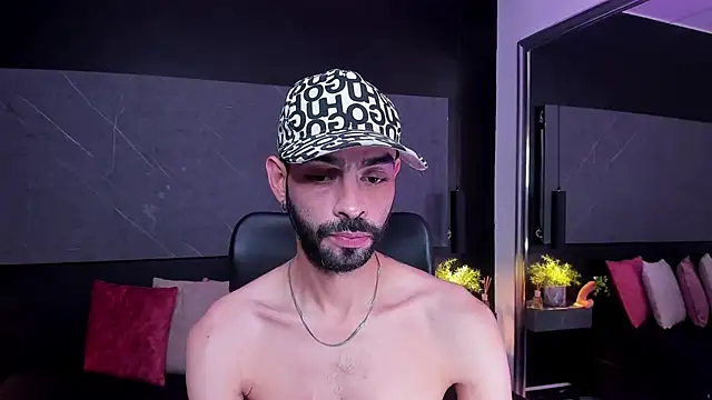 Snapshot of arcangel_harris chatting on January 2026 11:36:01 AM arcangel harris online show from January 2026 11:36:01 AM