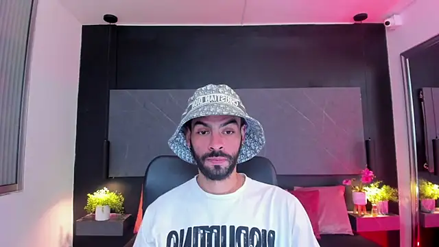 Snapshot of arcangel_harris chatting on February 2026 07:55:02 PM arcangel harris online show from February 2026 07:55:02 PM