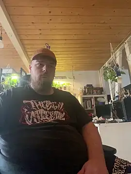 YoursxTruly online show from January 2026 11:04:01 AM