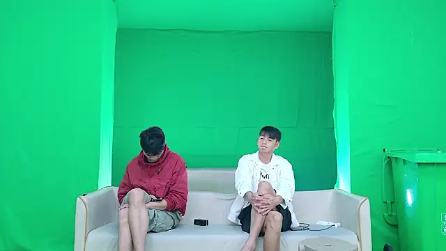 Snapshot of yujiannanpu chatting on March 2026 07:34:02 AM yujiannanpu online show from March 2026 07:34:02 AM