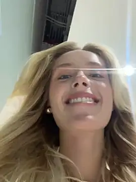 SunnyShiney online show from March 2026 10:53:03 AM