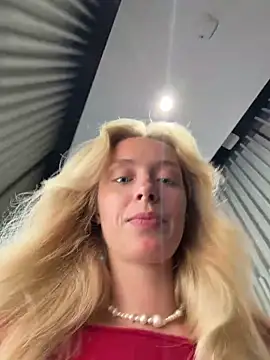 SunnyShiney online show from April 2026 01:41:01 PM