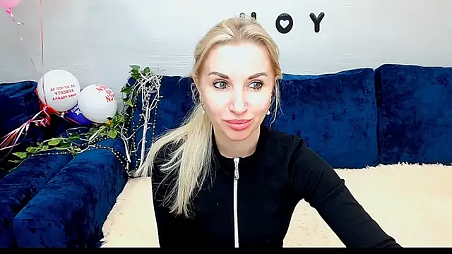 Snapshot of Hanna--Sweet chatting on January 2026 03:50:01 PM Hanna--Sweet online show from January 2026 03:50:01 PM