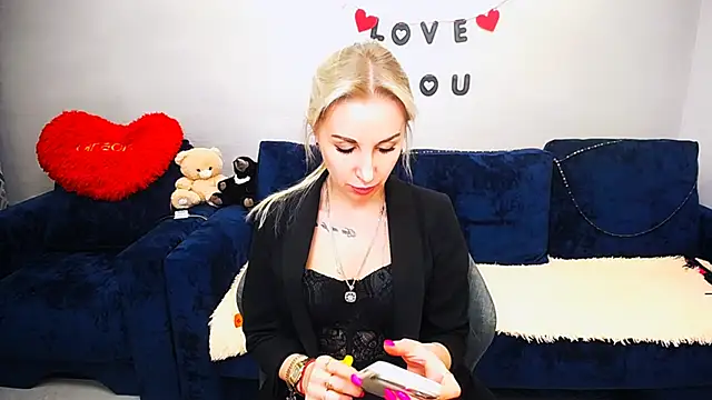 Hanna--Sweet online show from April 2026 10:45:02 AM