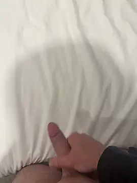 Manu1983el01 online show from March 2026 05:19:01 PM