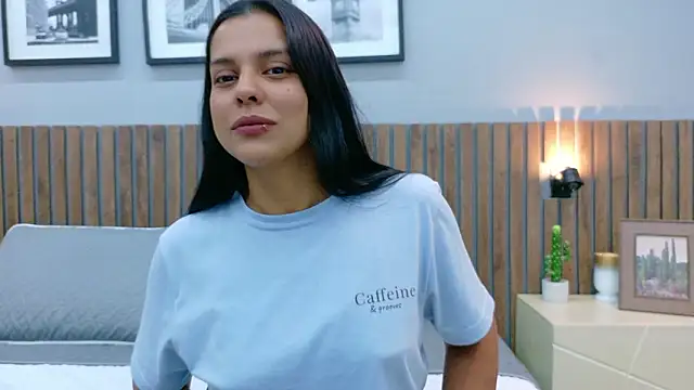 Mia Bellefort online show from February 2026 07:50:02 PM