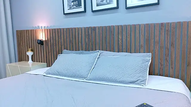 Mia Bellefort online show from February 2026 07:56:02 PM