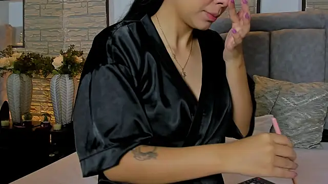 LanaRouse online show from December 2025 01:18:01 PM