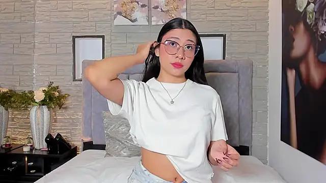 LanaRouse online show from January 2026 01:36:01 PM