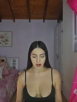 Snapshot of Esmeralda_Rossi chatting on February 2026 09:02:01 PM Esmeralda Rossi online show from February 2026 09:02:01 PM