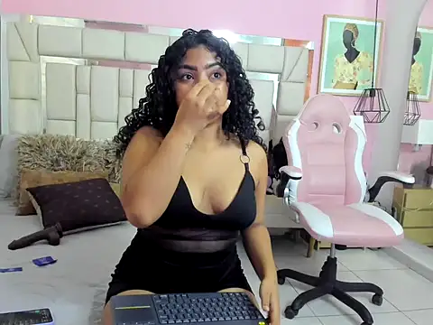 candy hotxx  online show from December 2025 08:16:02 PM