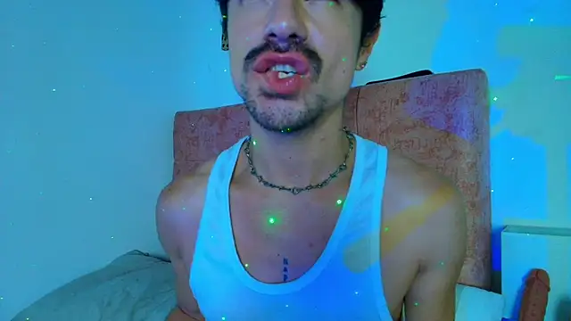 Snapshot of Ethan_Briggs chatting on January 2026 03:20:01 AM Ethan Briggs online show from January 2026 03:20:01 AM