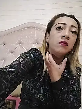 Snapshot of DanaMontana chatting on January 2026 11:57:02 AM DanaMontana online show from January 2026 11:57:02 AM