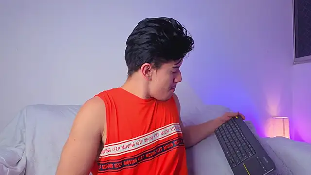 maxxcooper1 online show from January 2026 04:49:02 AM