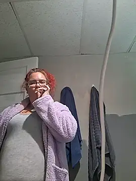 Goddessalizeee online show from December 2025 06:36:01 PM