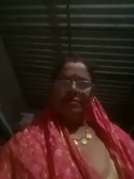 Snapshot of Pinki_rajak chatting on May 2026 10:04:02 PM Pinki rajak online show from May 2026 10:04:02 PM