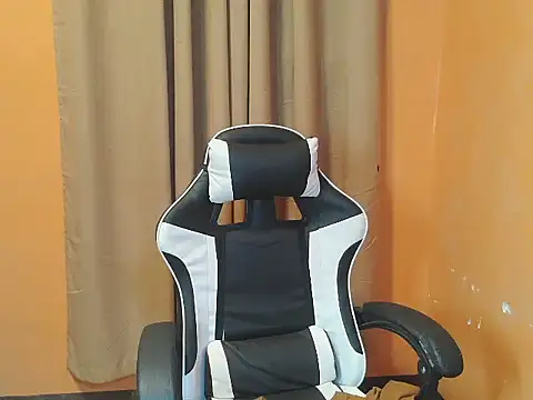 ur lovelyjessy online show from March 2026 06:44:01 PM