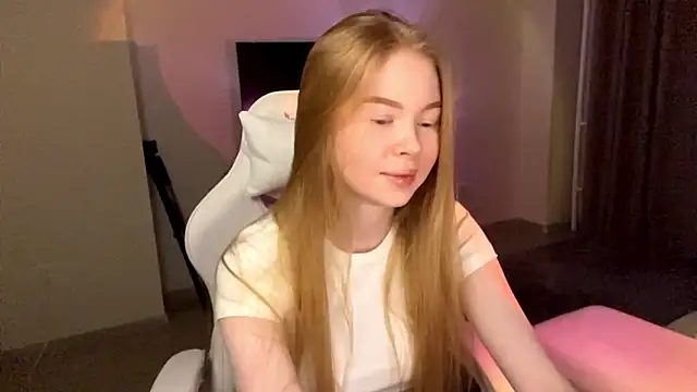 LumiSun online show from February 2026 07:21:01 PM