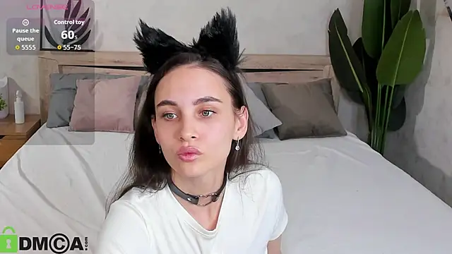 Skye Taylor online show from December 2025 12:59:02 AM