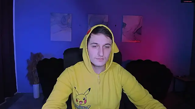 Snapshot of beauty_liam chatting on February 2026 08:02:02 PM beauty liam online show from February 2026 08:02:02 PM