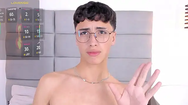 JoshClaarktt online show from February 2026 04:11:01 AM