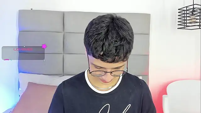 JoshClaarktt online show from March 2026 04:12:02 AM