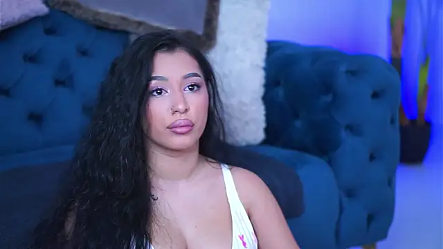 Snapshot of IvyPlush chatting on January 2026 10:07:02 AM IvyPlush online show from January 2026 10:07:02 AM