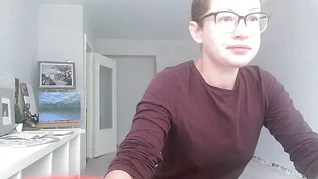 Snapshot of Alice_newhome chatting on June 2026 10:19:02 AM Alice newhome online show from June 2026 10:19:02 AM
