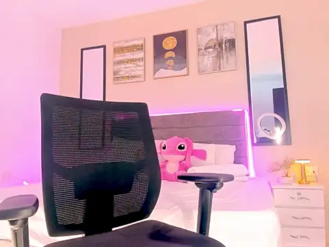 Snapshot of back_thomson chatting on February 2026 01:29:02 PM back thomson online show from February 2026 01:29:02 PM