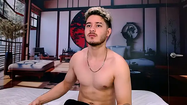 RayanLynxx online show from January 2026 08:25:02 PM