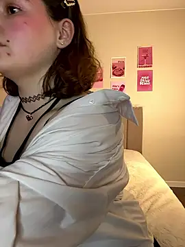 Snapshot of MelisaDreams chatting on January 2026 04:00:02 PM MelisaDreams online show from January 2026 04:00:02 PM