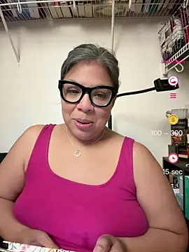 Snapshot of BettyWhispers chatting on June 2026 03:20:02 AM BettyWhispers online show from June 2026 03:20:02 AM