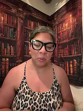 Snapshot of BettyWhispers chatting on July 2026 03:15:01 AM BettyWhispers online show from July 2026 03:15:01 AM