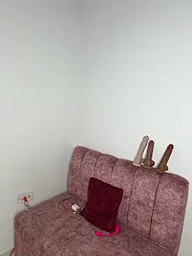 Hotbrunette mia online show from January 2026 02:04:02 AM