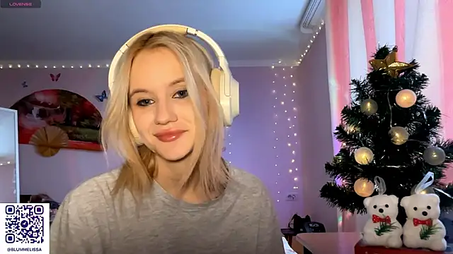 Snapshot of MelisaBloomy chatting on January 2026 10:40:01 AM MelisaBloomy online show from January 2026 10:40:01 AM