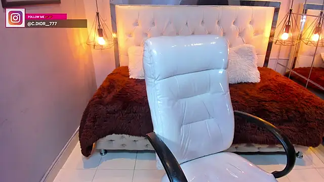 Snapshot of drake_miller7 chatting on January 2026 03:23:01 AM drake miller7 online show from January 2026 03:23:01 AM