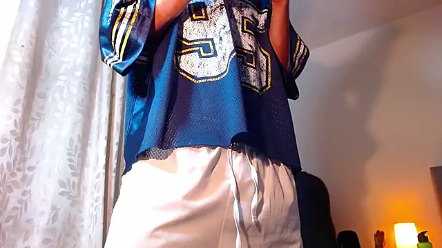 Snapshot of TOMBOYSEXX chatting on May 2026 07:00:01 PM TOMBOYSEXX online show from May 2026 07:00:01 PM