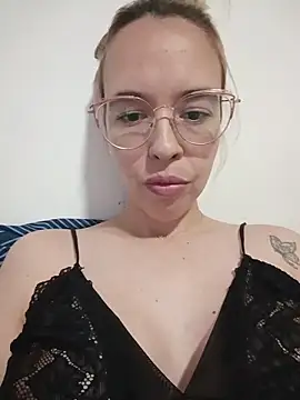 Snapshot of Zairablon chatting on February 2026 05:05:02 AM Zairablon online show from February 2026 05:05:02 AM