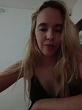 Snapshot of Zairablon chatting on February 2026 04:55:02 AM Zairablon online show from February 2026 04:55:02 AM