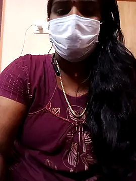 Snapshot of Tamil_Bhuvi69 chatting on January 2026 04:29:02 AM Tamil Bhuvi69 online show from January 2026 04:29:02 AM