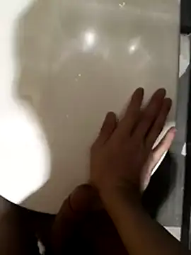 MSleepyyyy online show from March 2026 07:14:02 AM