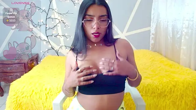 valkydoll2 online show from January 2026 02:46:02 AM