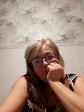 Snapshot of LinaLight88 chatting on January 2026 10:25:01 PM LinaLight88 online show from January 2026 10:25:01 PM