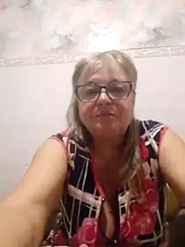 Snapshot of LinaLight88 chatting on February 2026 08:35:02 PM LinaLight88 online show from February 2026 08:35:02 PM