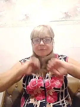 Snapshot of LinaLight88 chatting on February 2026 10:46:02 PM LinaLight88 online show from February 2026 10:46:02 PM